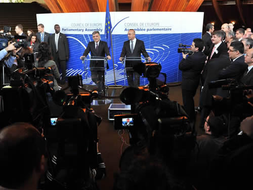 Cumhurbaşkanı Gül’ün AKPM Temasları